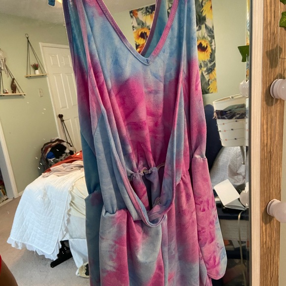 Romper - Picture 2 of 2